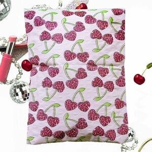 🐾5 Cherry Bubble Poly Mailers🎁